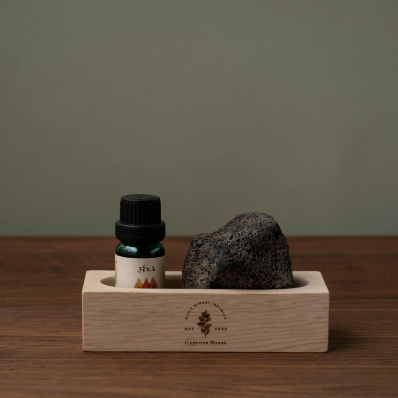 檜木居人氣精油多入組禮盒 - 可加購Ｕ型擴香木兼精油瓶收納架