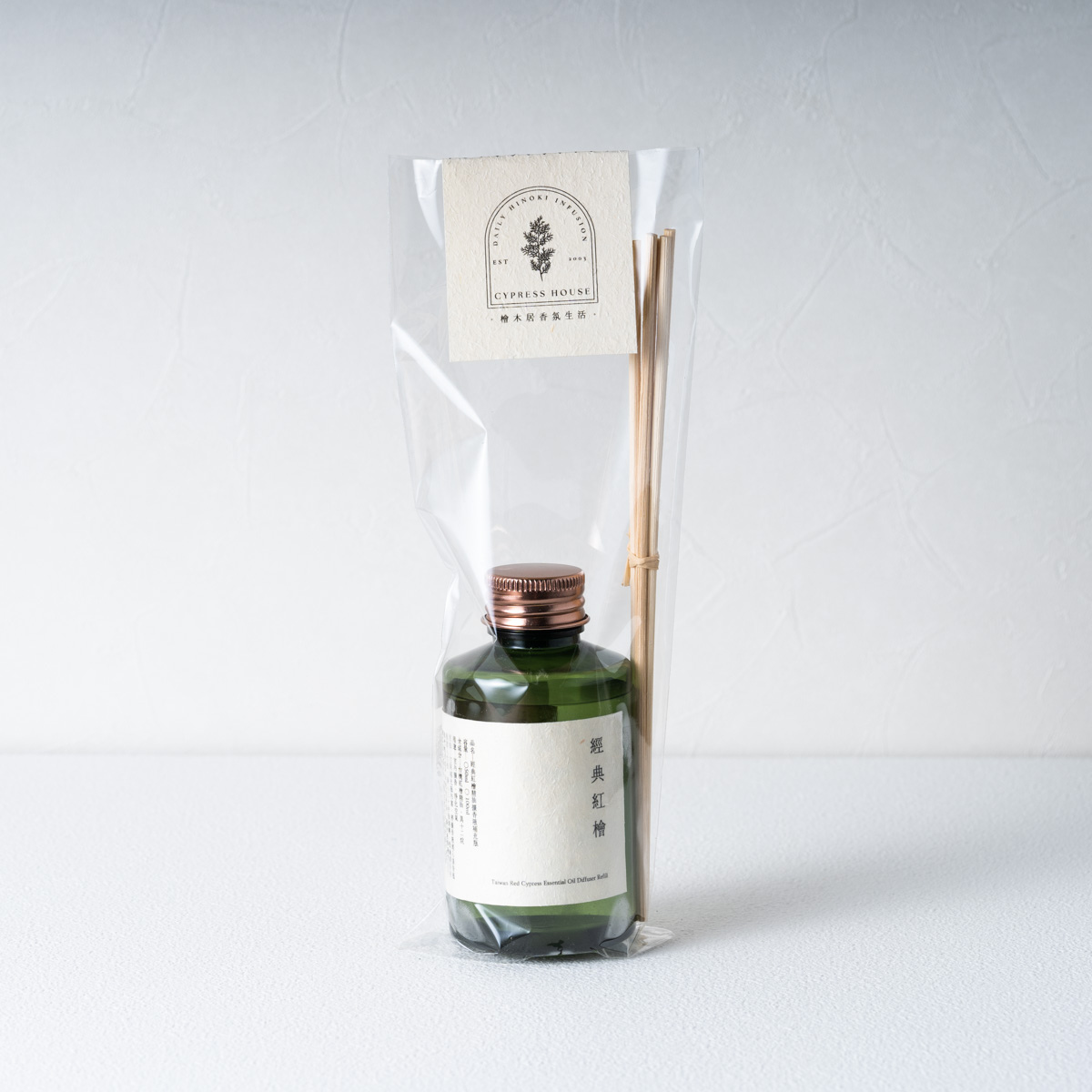 經典紅檜擴香液補充瓶100ml + 竹枝5入組合 （不含玻璃擴香瓶）